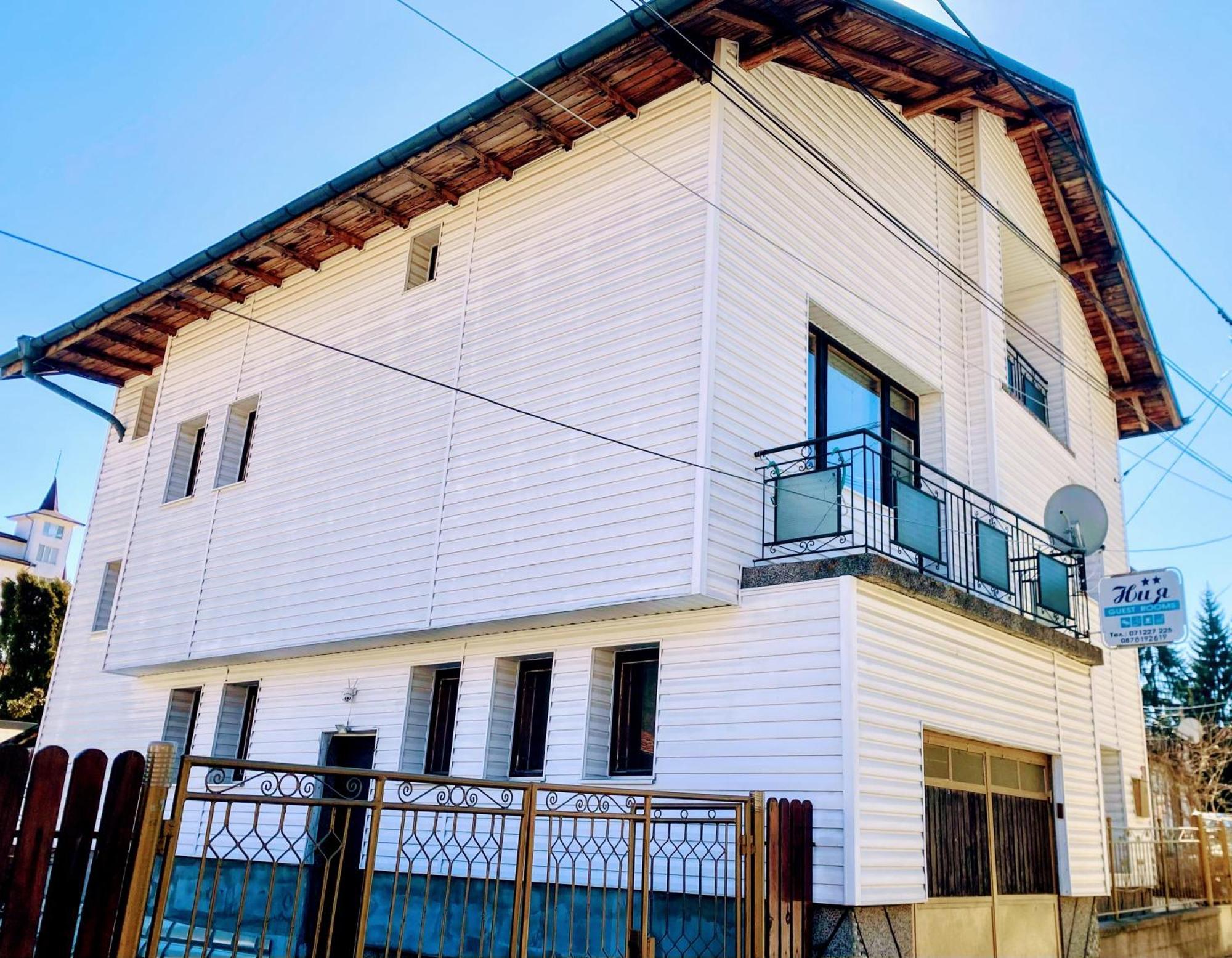 Niya Guest House Beli Iskar Bagian luar foto